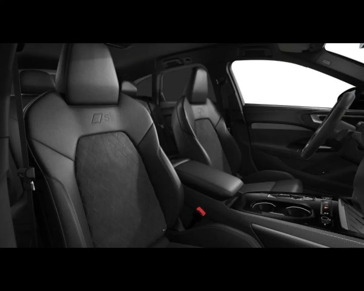 Audi A4 Avant nuova a Treviso (8)
