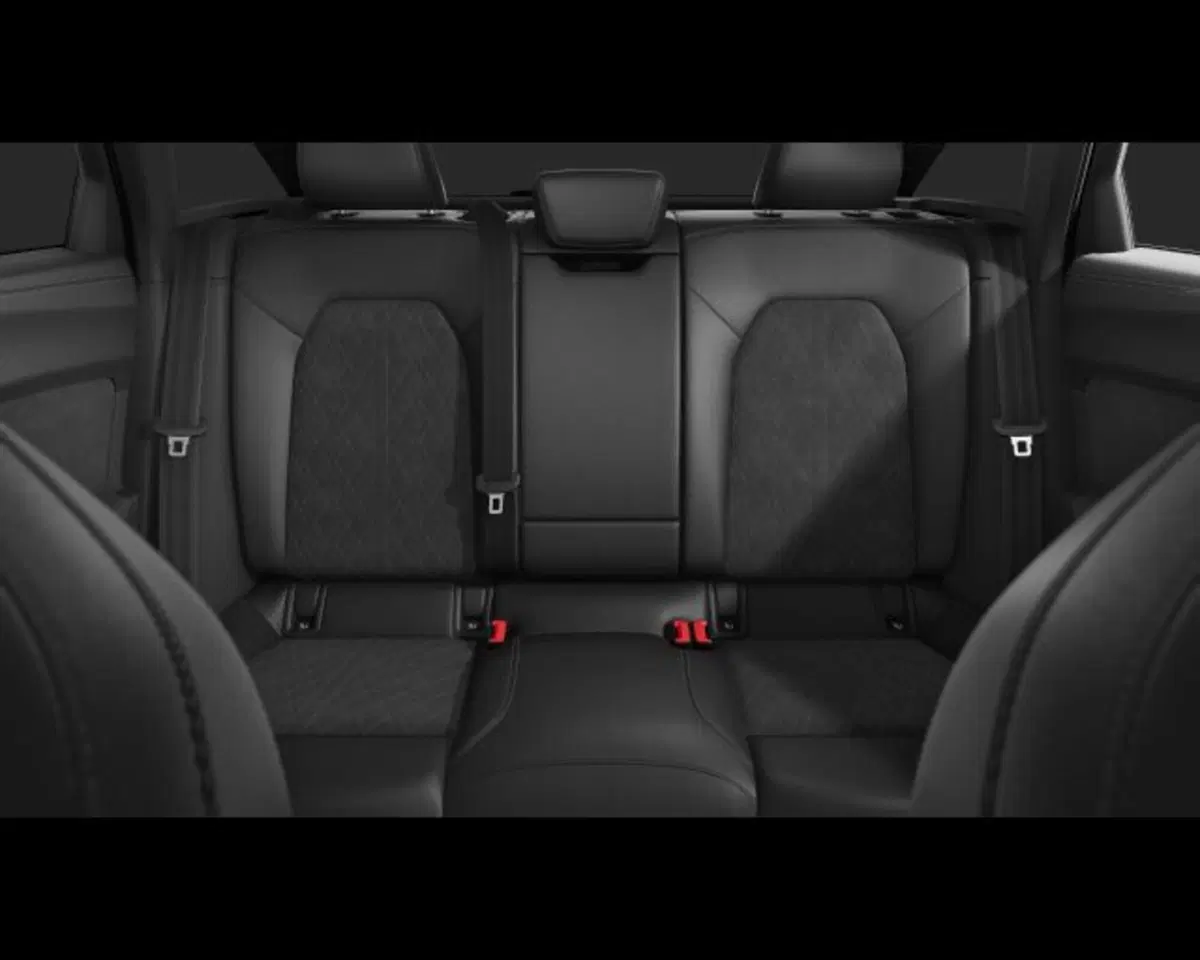 Audi A4 Avant nuova a Treviso (9)
