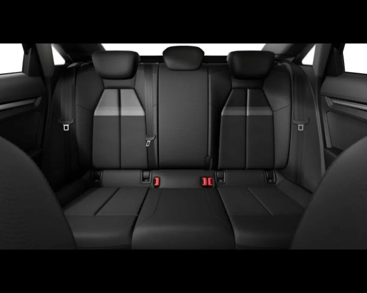 Audi A3 Sedan nuova a Treviso (9)
