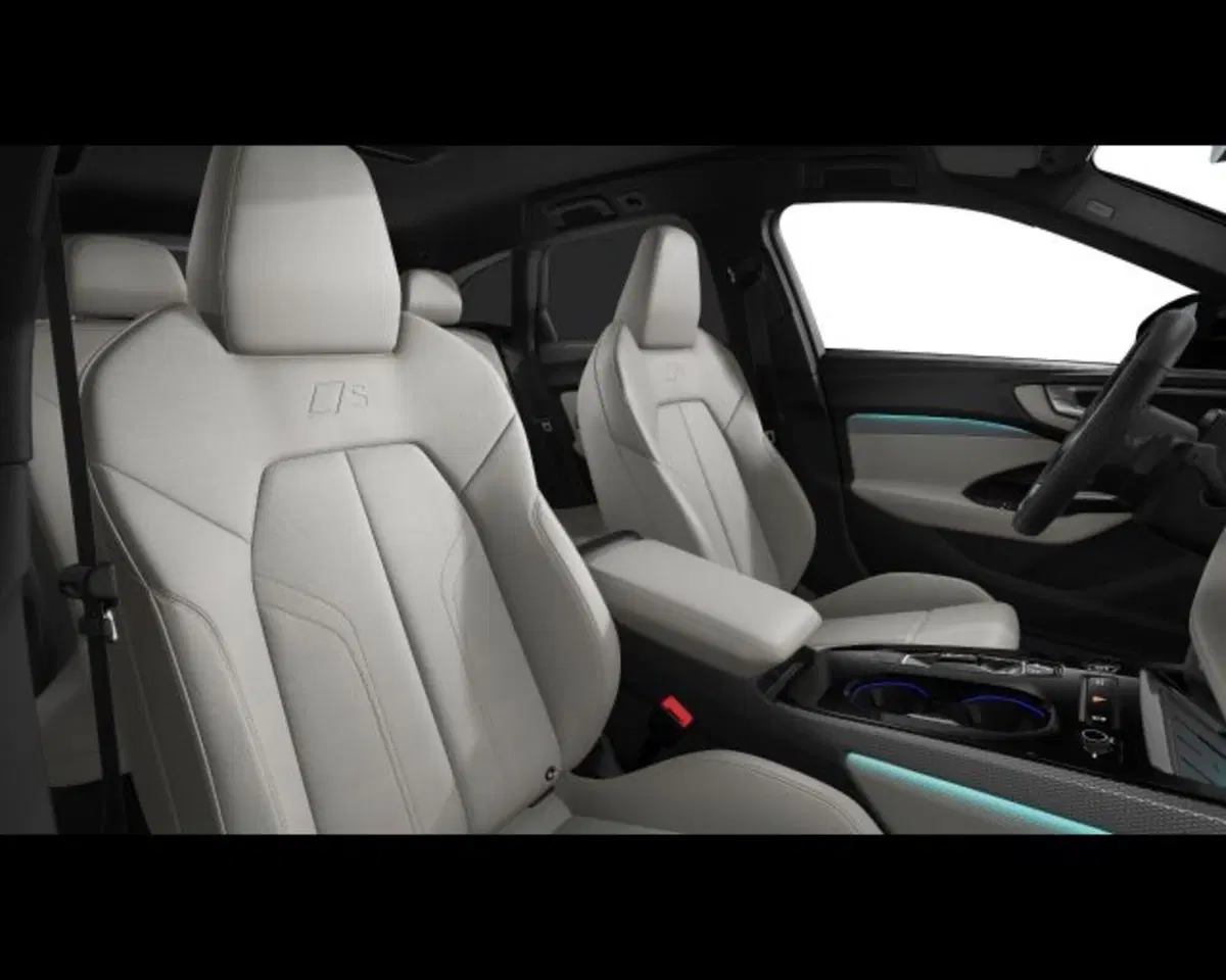 Audi A4 Avant nuova a Treviso (7)