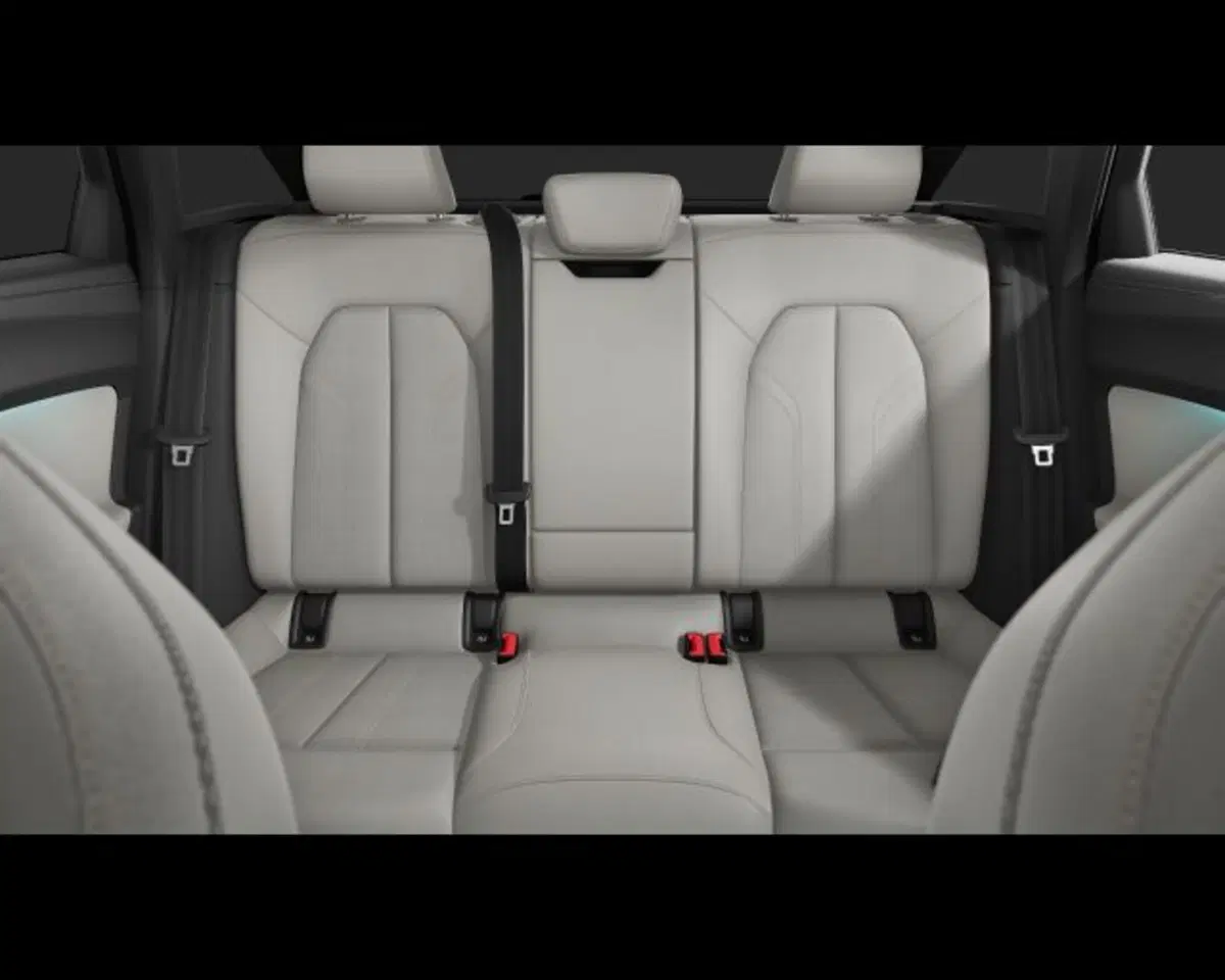 Audi A4 Avant nuova a Treviso (9)