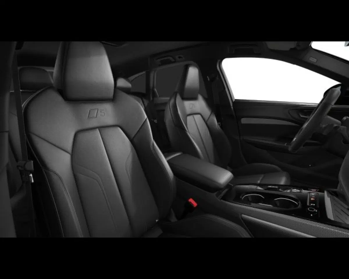 Audi A4 Avant nuova a Treviso (8)