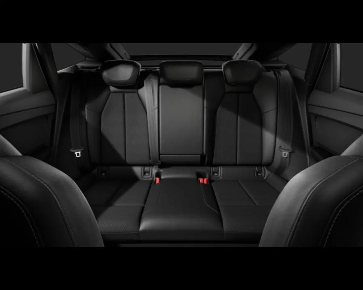 Audi Q4 Sportback nuova a Treviso (9)