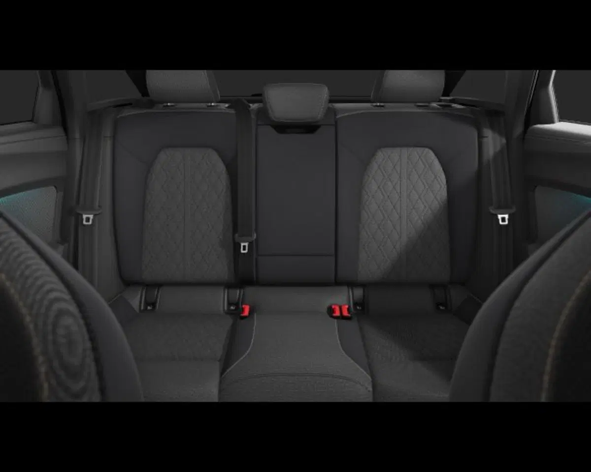 Audi A4 Avant nuova a Treviso (9)