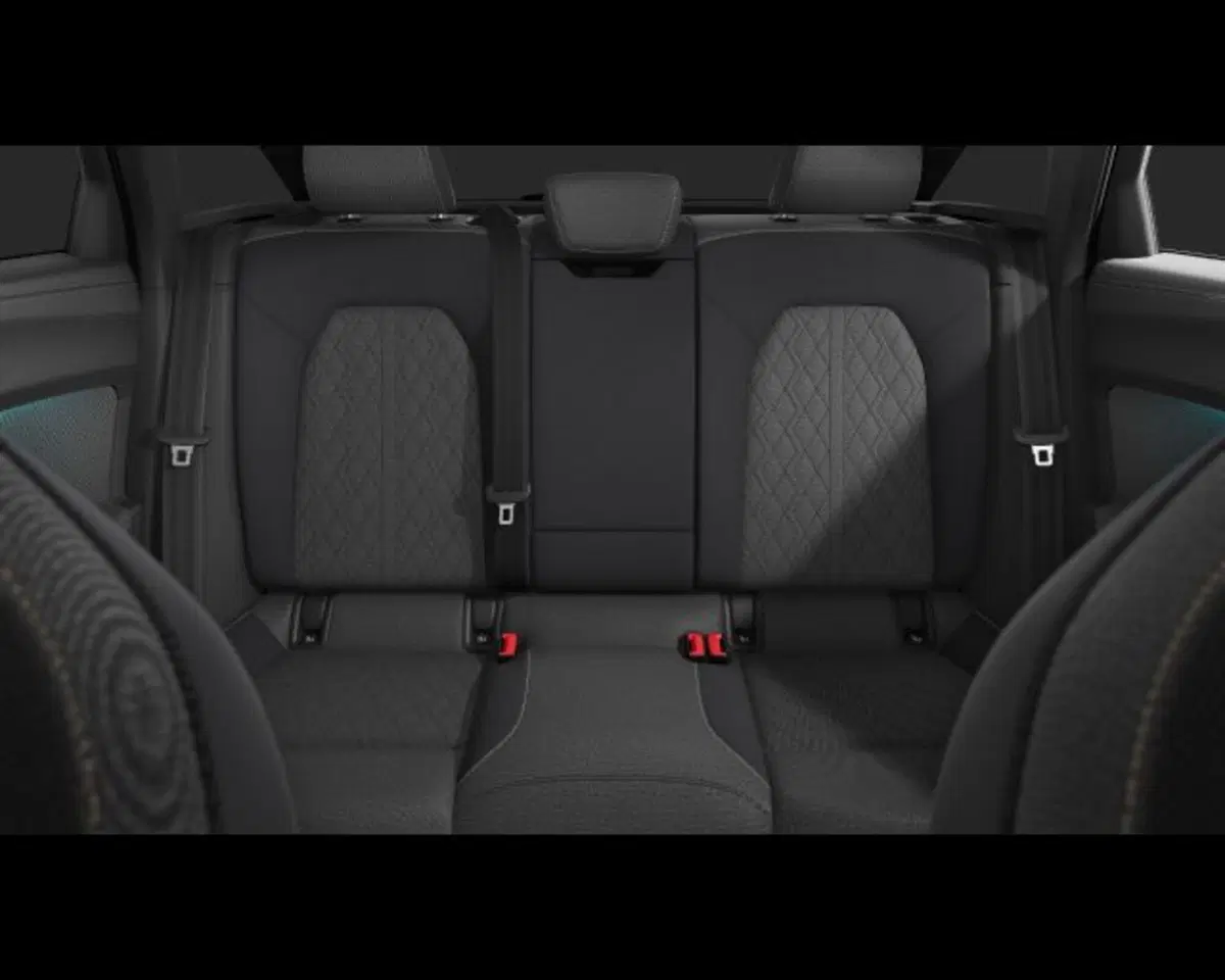 Audi A4 Avant nuova a Treviso (9)
