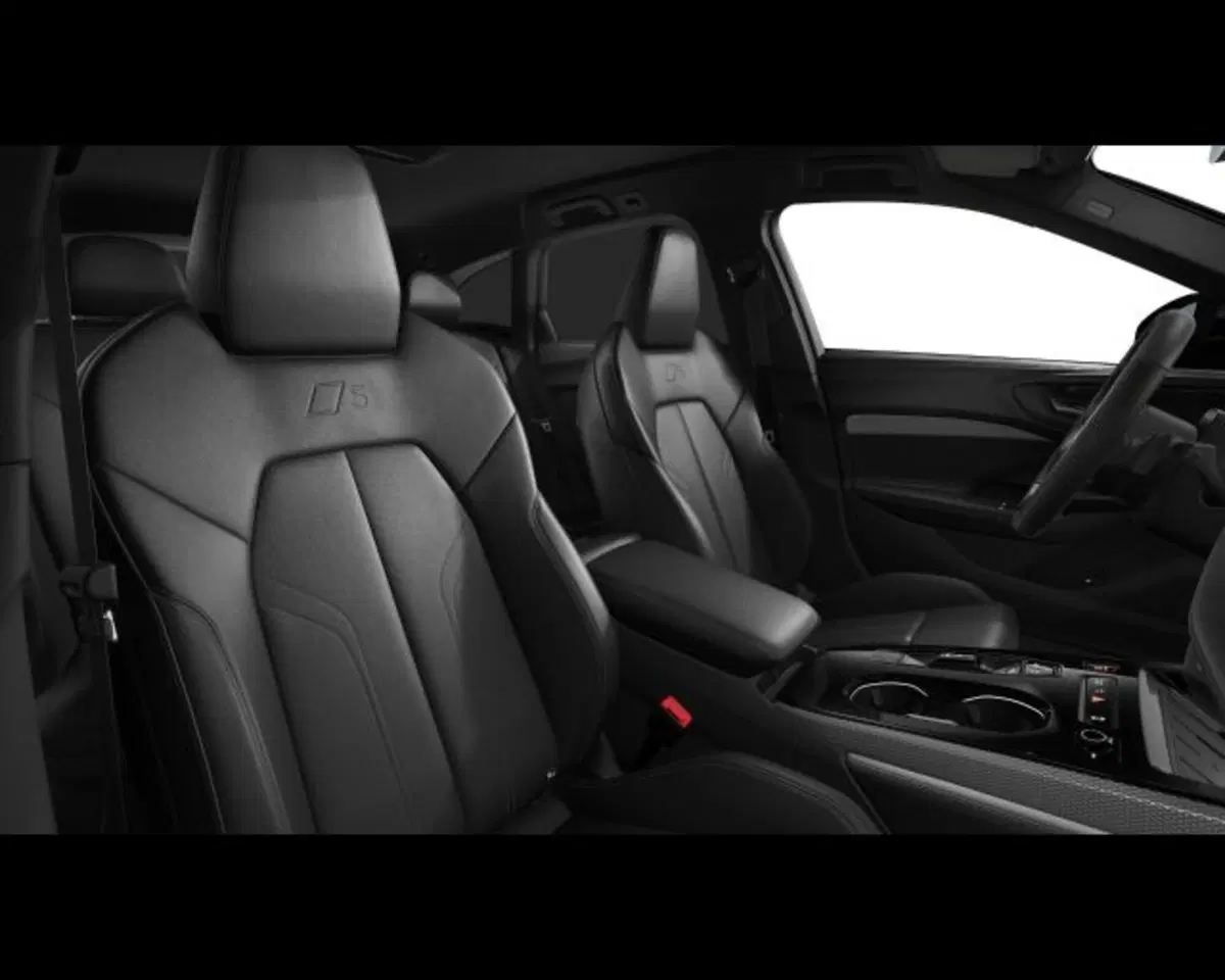 Audi A4 Avant nuova a Treviso (7)