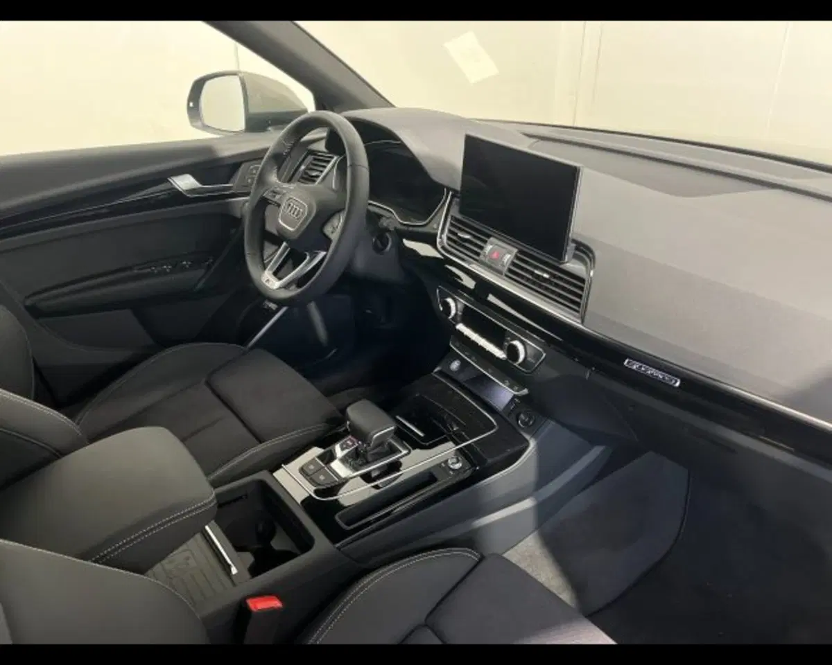 Audi Q5 Sportback nuova a Treviso (3)