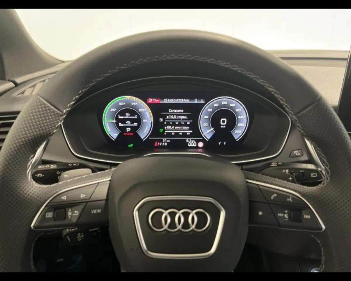 Audi Q5 Sportback nuova a Treviso (5)