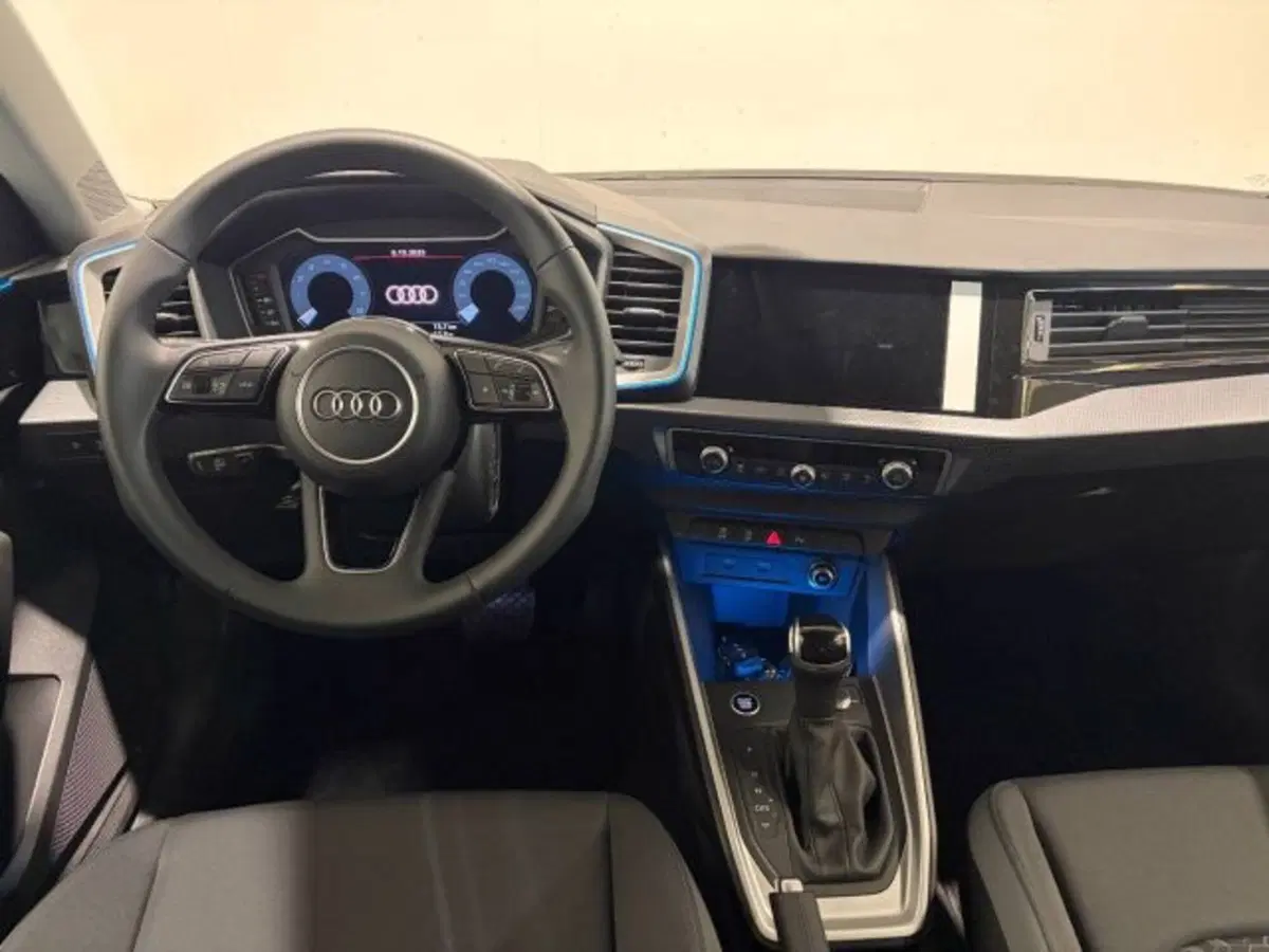 Audi A1 Sportback nuova a Treviso (4)