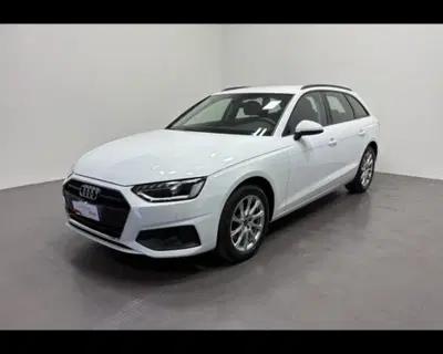 Audi A4 Avant 30 2.0 tdi mhev Business Advanced 136cv s-tronic del 2024 usata a Conegliano