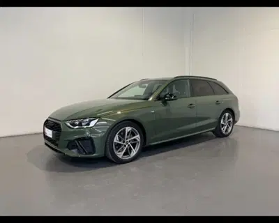 Audi A4 Avant 35 2.0 tdi mhev Business Advanced 163cv s-tronic del 2024 usata a Conegliano