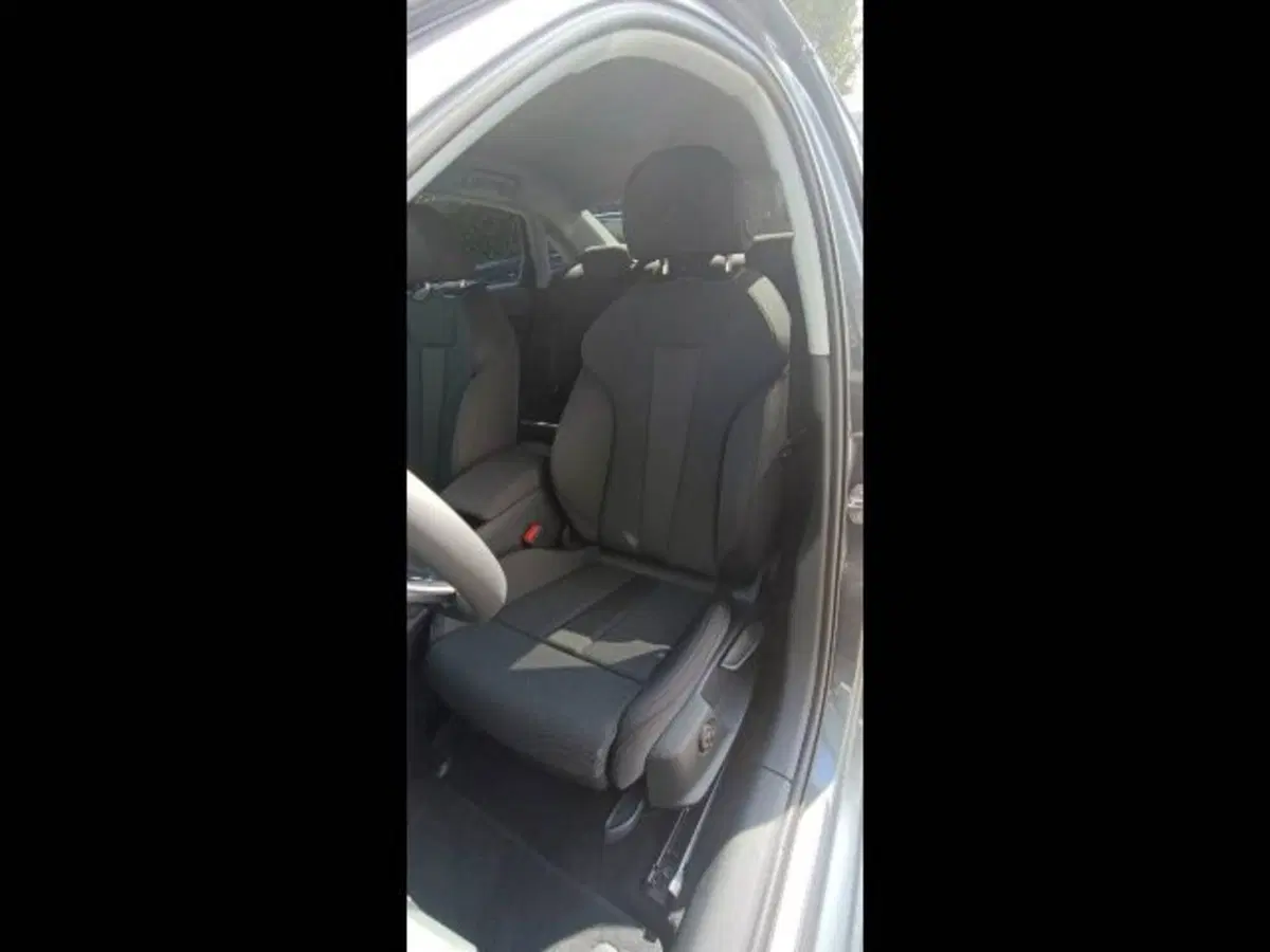 Audi A4 Avant nuova a Treviso (9)