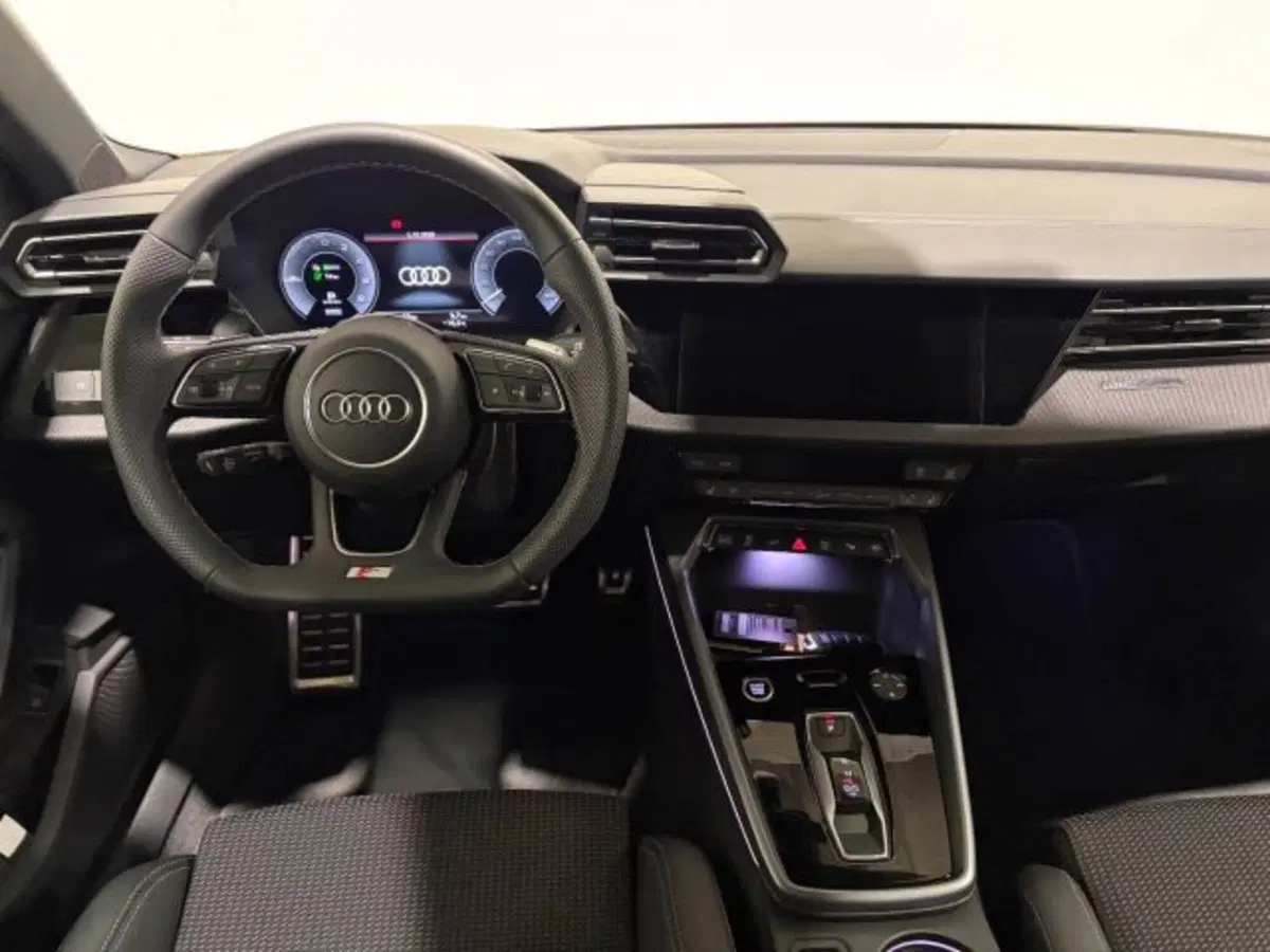 Audi A3 allstreet nuova a Treviso (4)