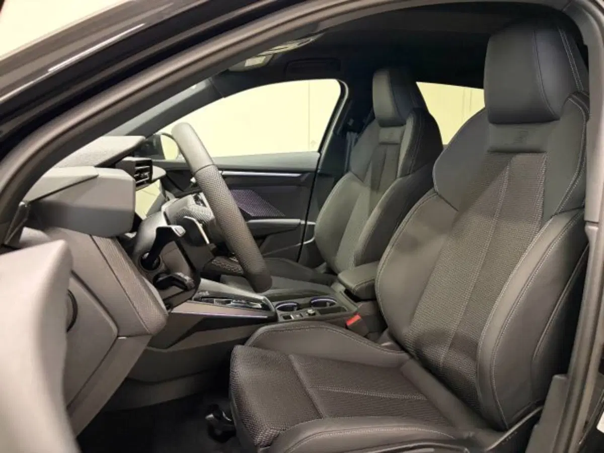 Audi A3 allstreet nuova a Treviso (7)