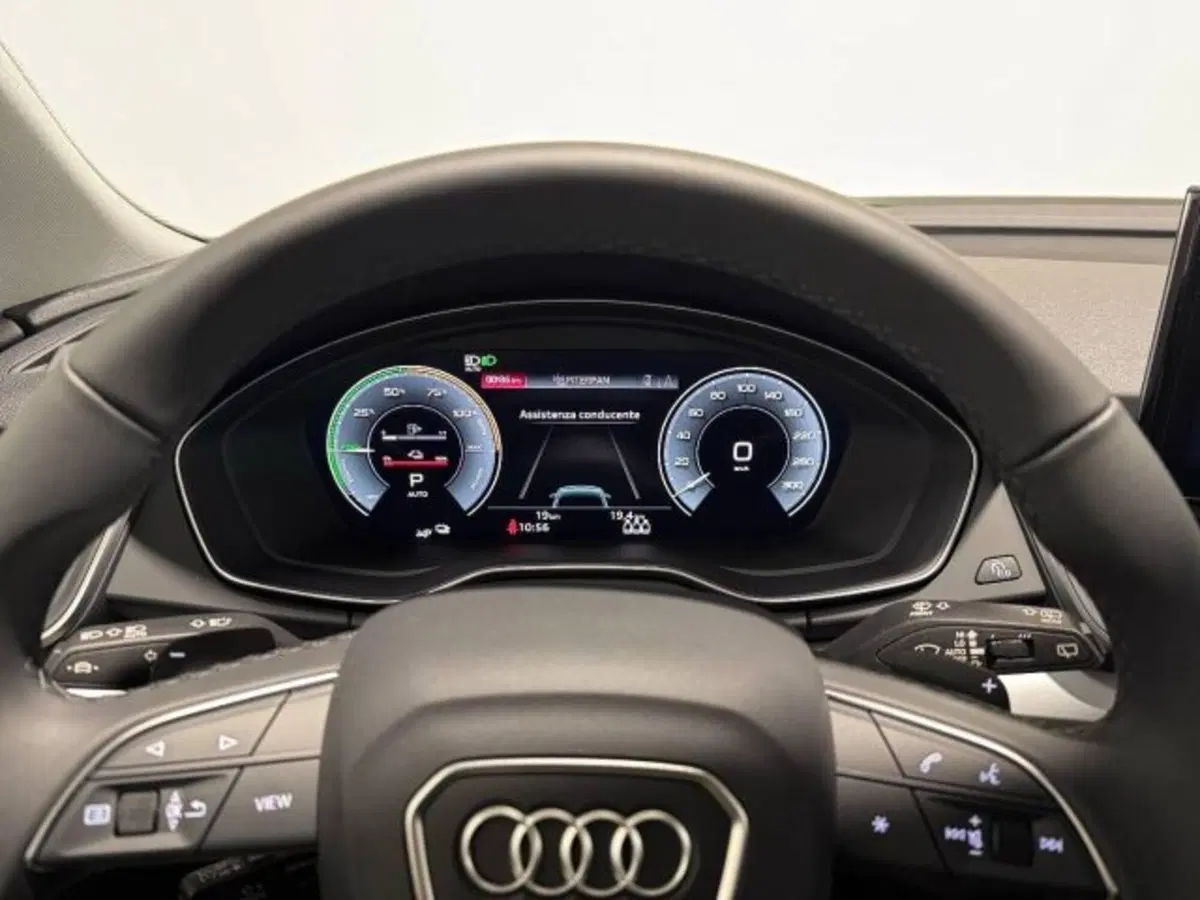 Audi Q5 Sportback nuova a Treviso (6)