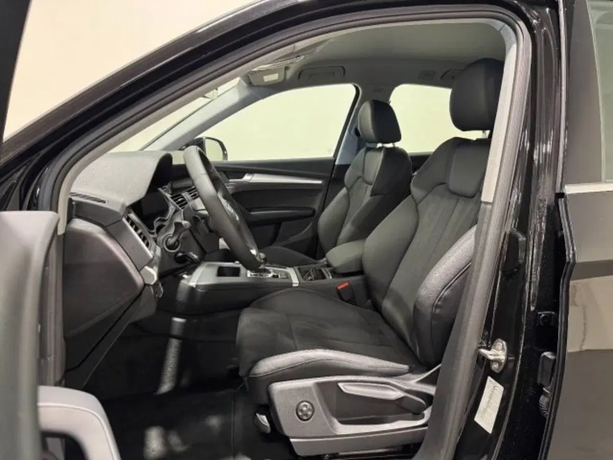Audi Q5 Sportback nuova a Treviso (8)