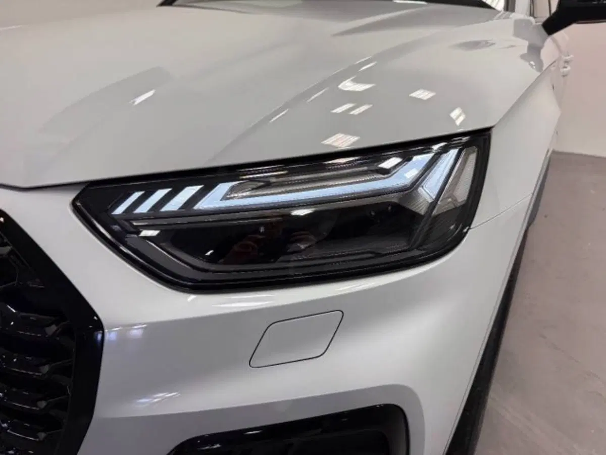 Audi Q5 Sportback nuova a Treviso (10)