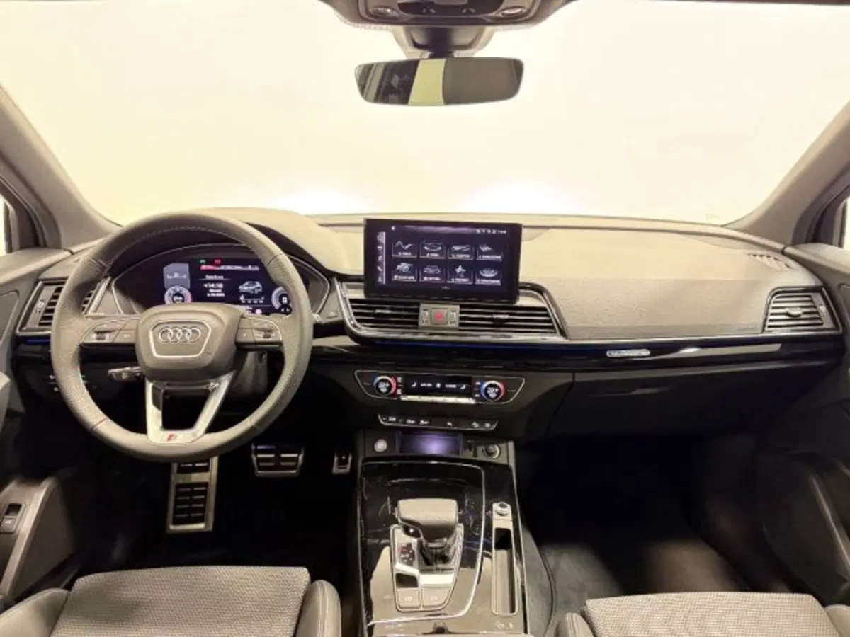 Audi Q5 Sportback nuova a Treviso (4)