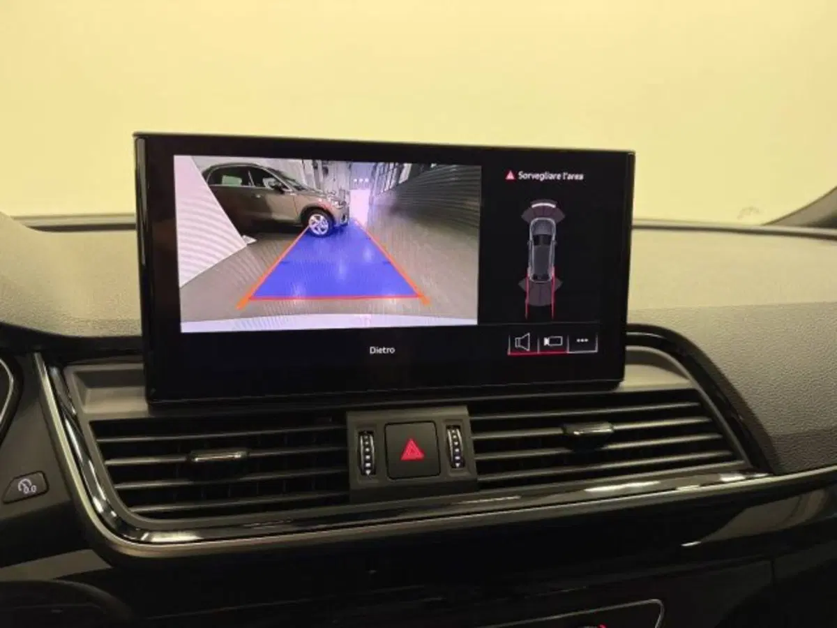 Audi Q5 Sportback nuova a Treviso (7)