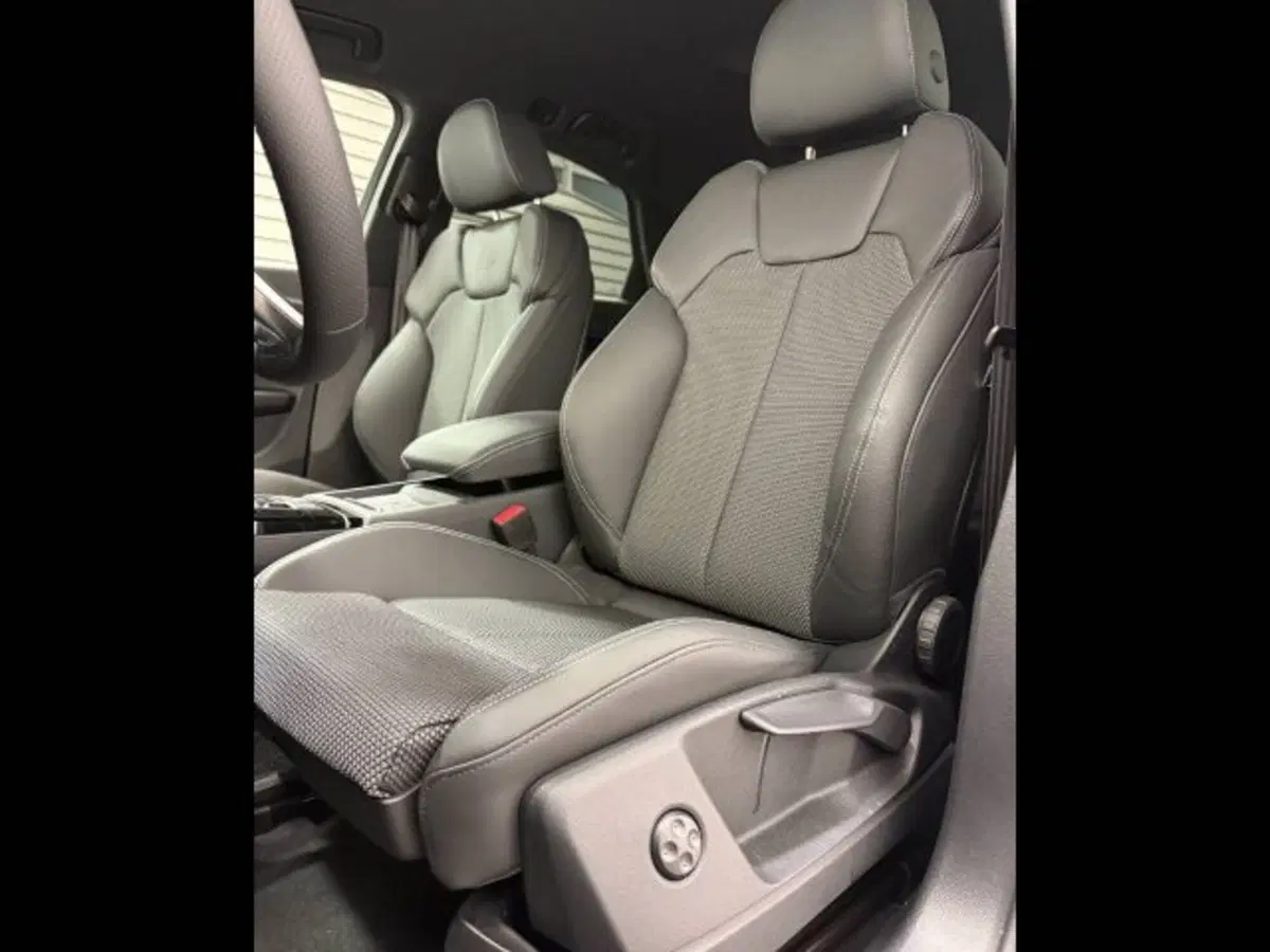 Audi Q5 Sportback nuova a Treviso (8)