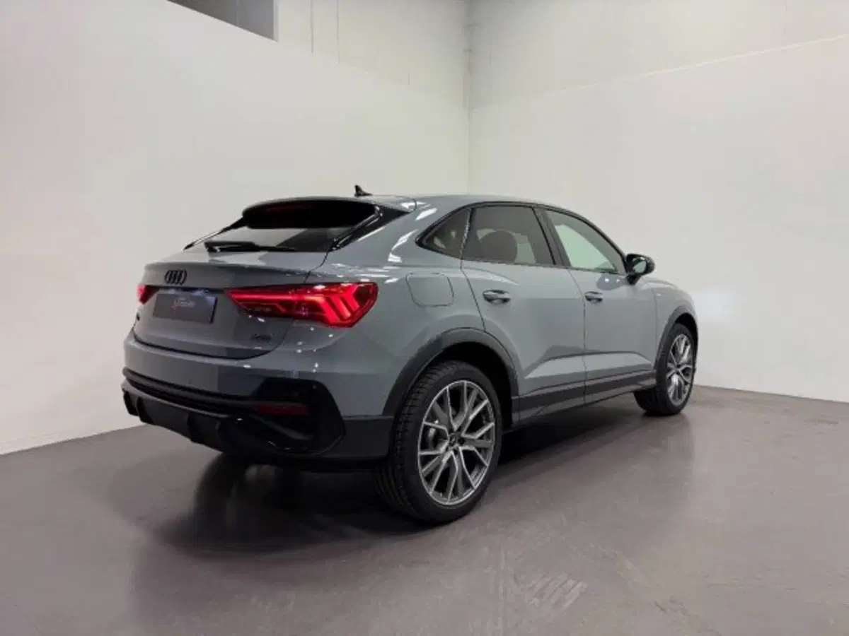 Audi Q3 Sportback nuova a Treviso (2)