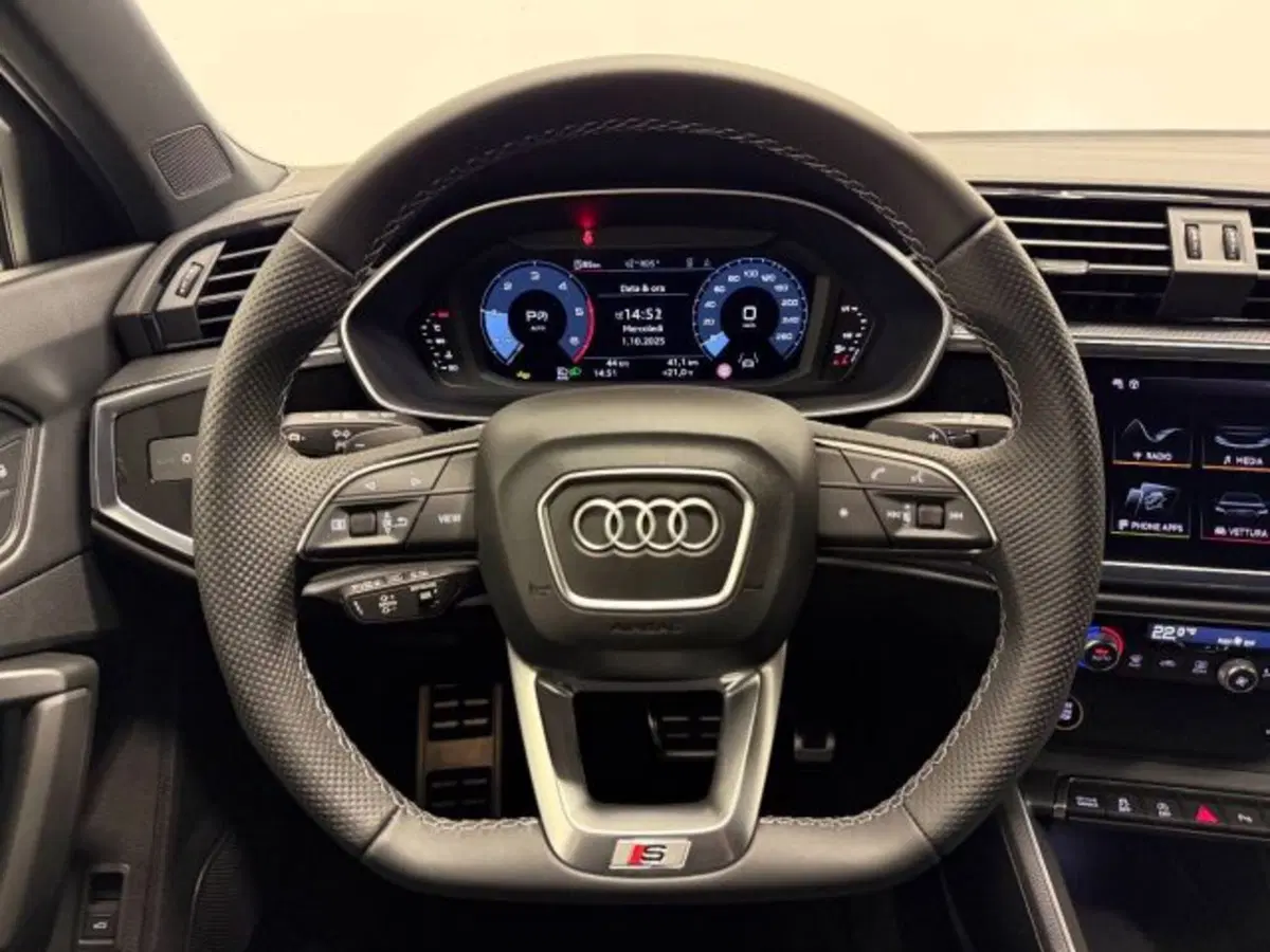 Audi Q3 Sportback nuova a Treviso (5)