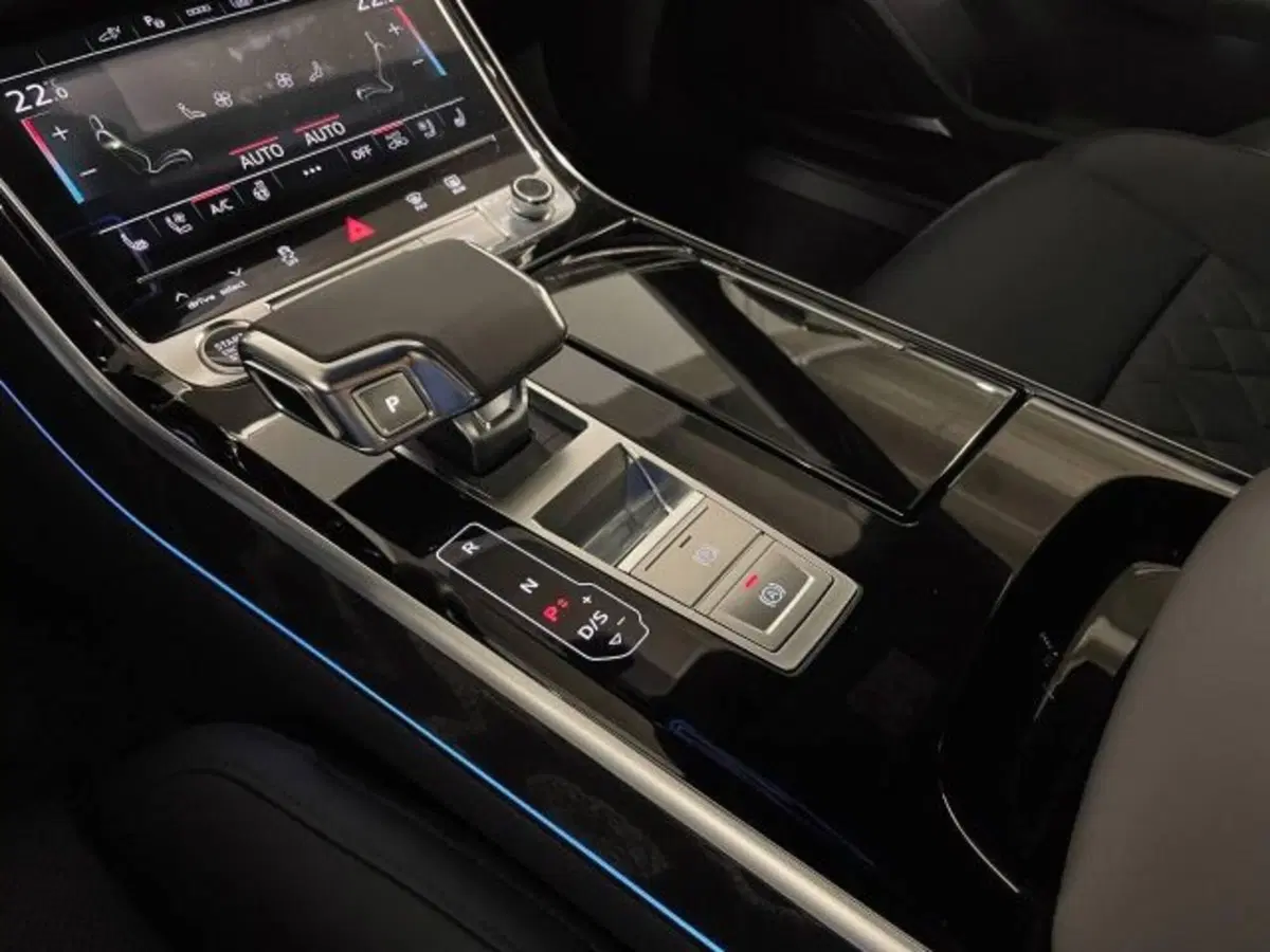 Audi A8 usata a Treviso (10)