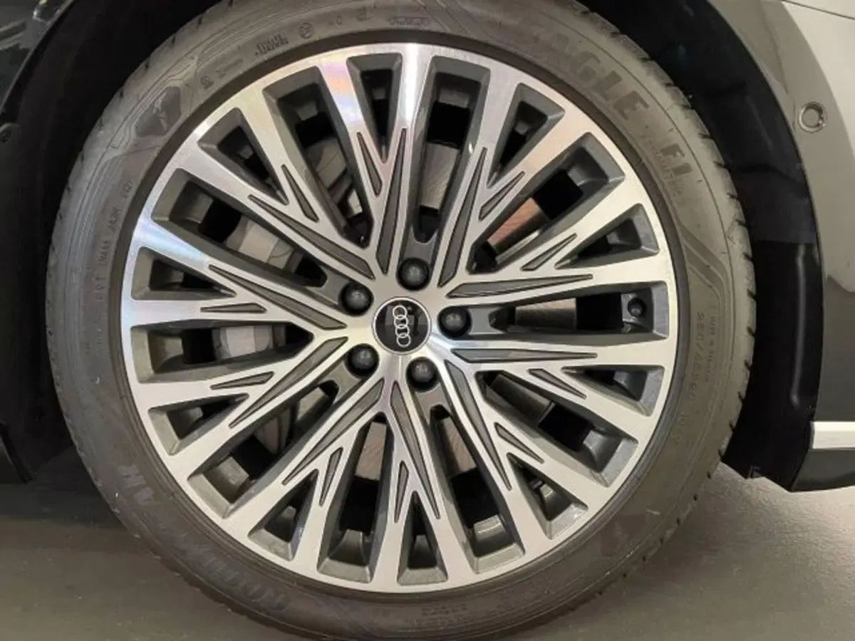 Audi A8 usata a Treviso (16)