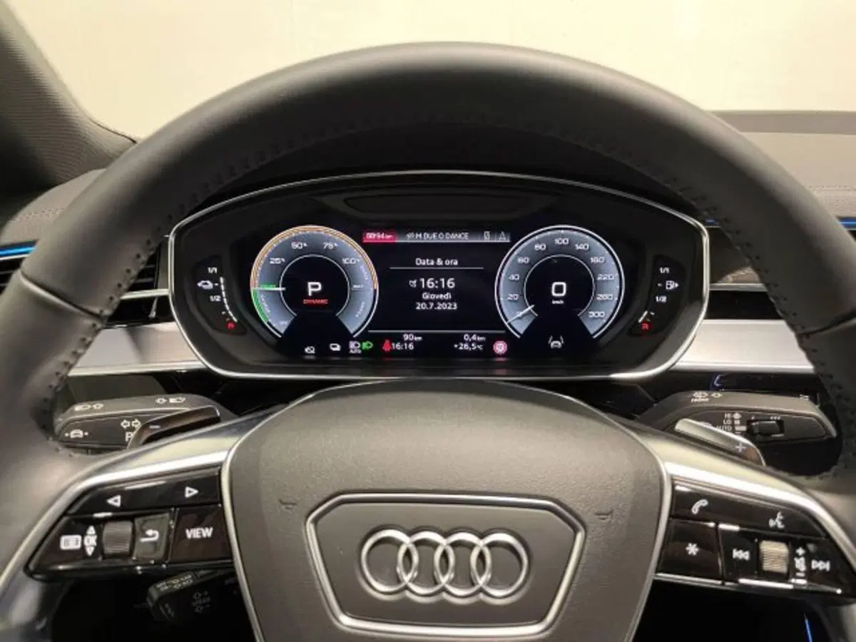 Audi A8 usata a Treviso (7)