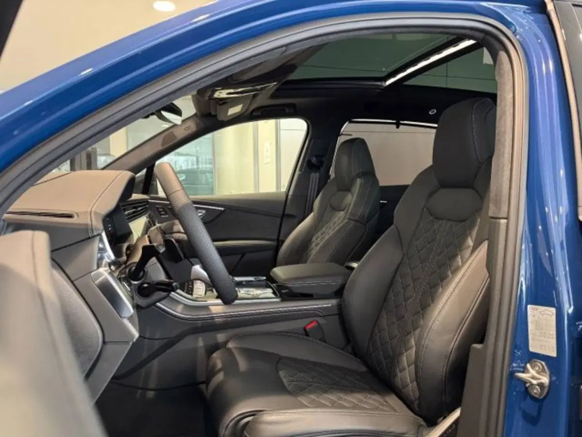 Audi Q7 nuova a Treviso (8)