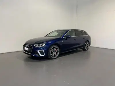 Audi A4 Avant 40 2.0 tdi mhev S line edition quattro 204cv s-tronic del 2023 usata a Conegliano