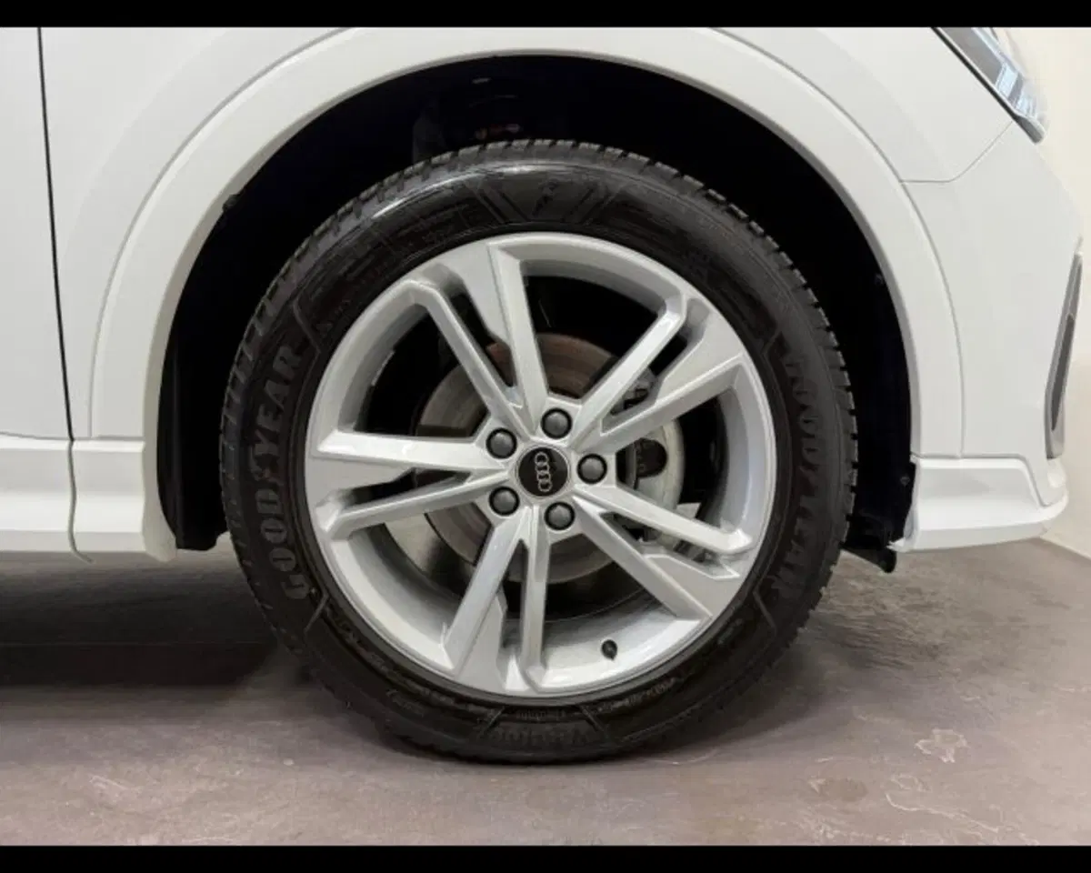 Audi Q3 Sportback usata a Treviso (11)