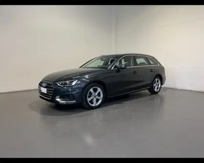 Audi A4 Avant 35 2.0 tdi mhev Business Advanced 163cv s-tronic del 2023 usata a Conegliano