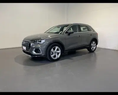 Audi Q3 35 2.0 tdi Business Advanced s-tronic del 2023 usata a Conegliano