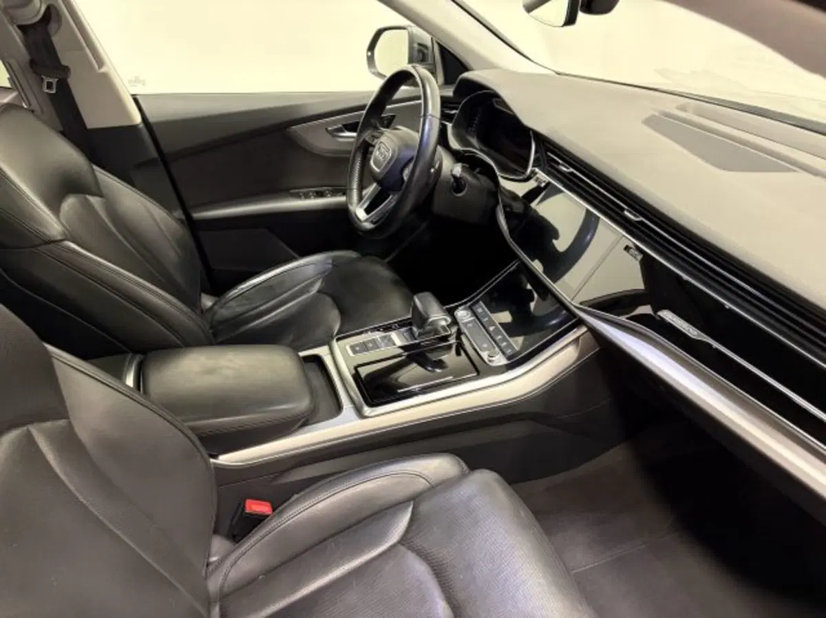 Audi Q8 usata a Treviso (4)