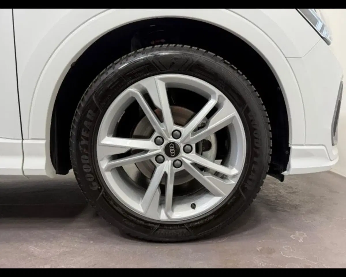 Audi Q3 Sportback usata a Treviso (10)