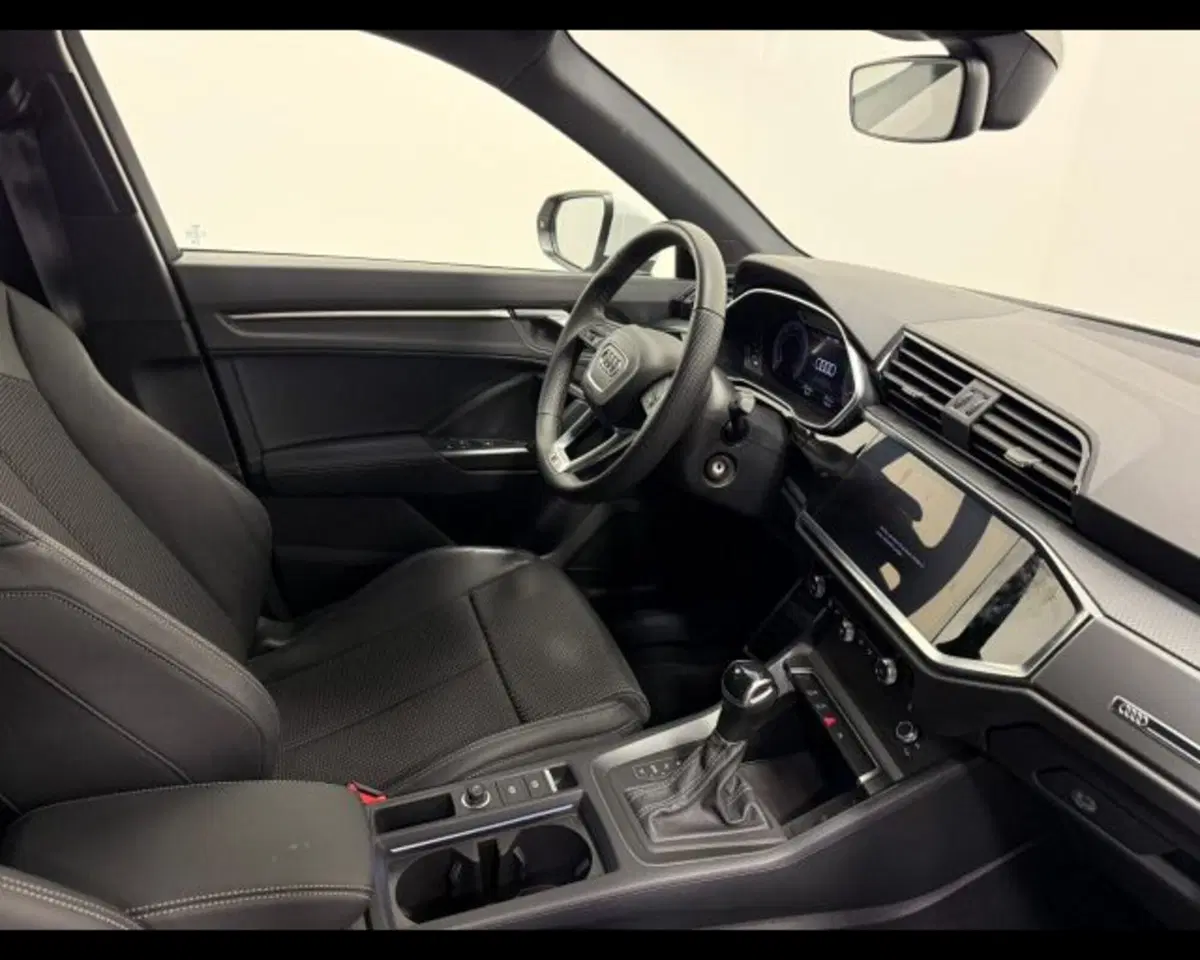 Audi Q3 Sportback usata a Treviso (3)