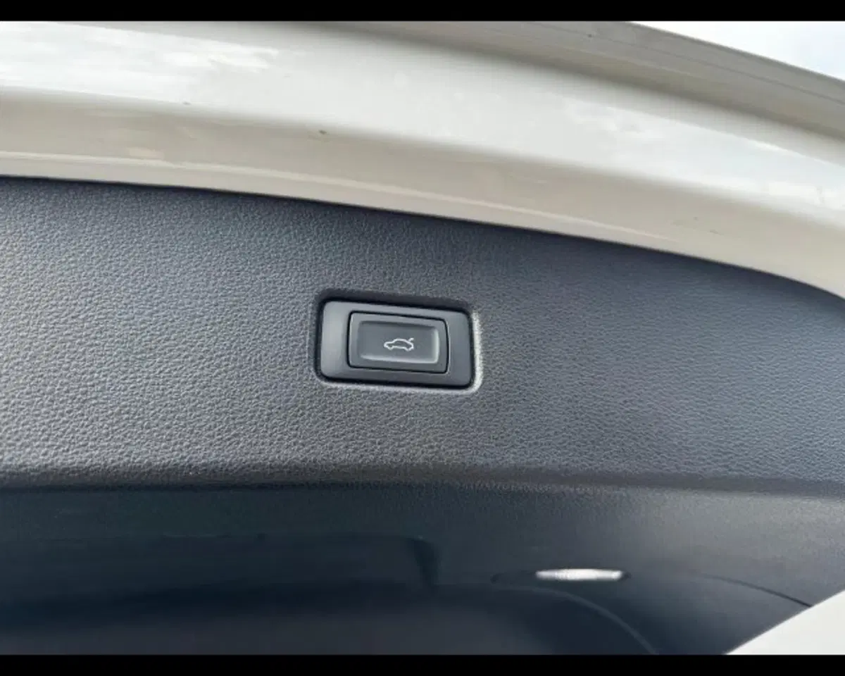 Audi Q5 Sportback usata a Treviso (11)