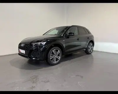 Audi Q5 40 2.0 tdi mhev 12V Identity Black quattro s-tronic del 2024 usata a Conegliano