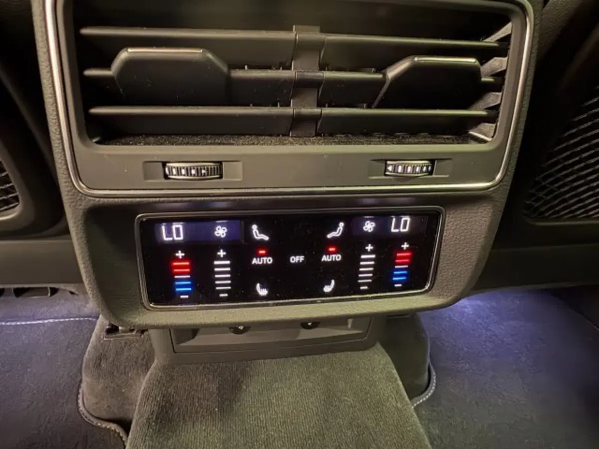 Audi Q8 usata a Treviso (12)