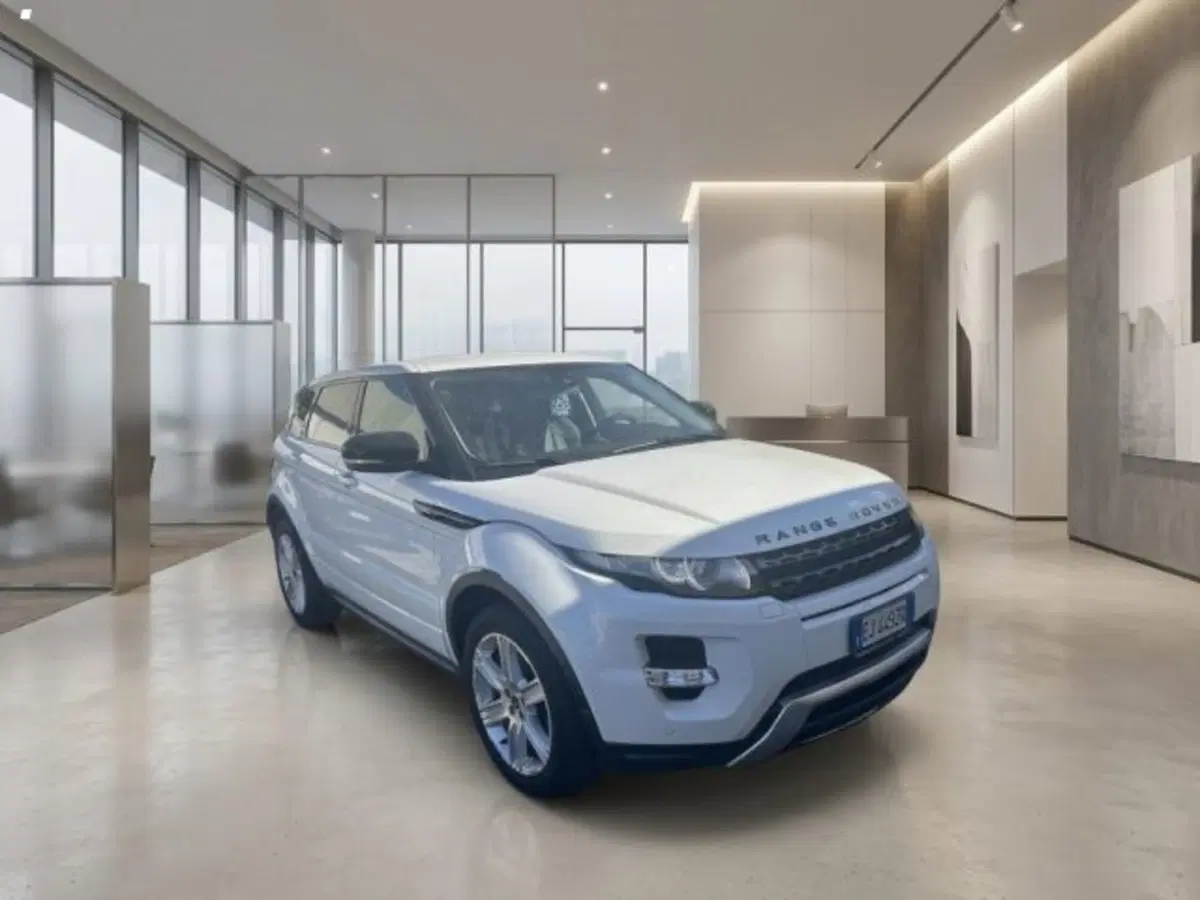 Land Rover Range Rover Evoque usata a Lucca (3)