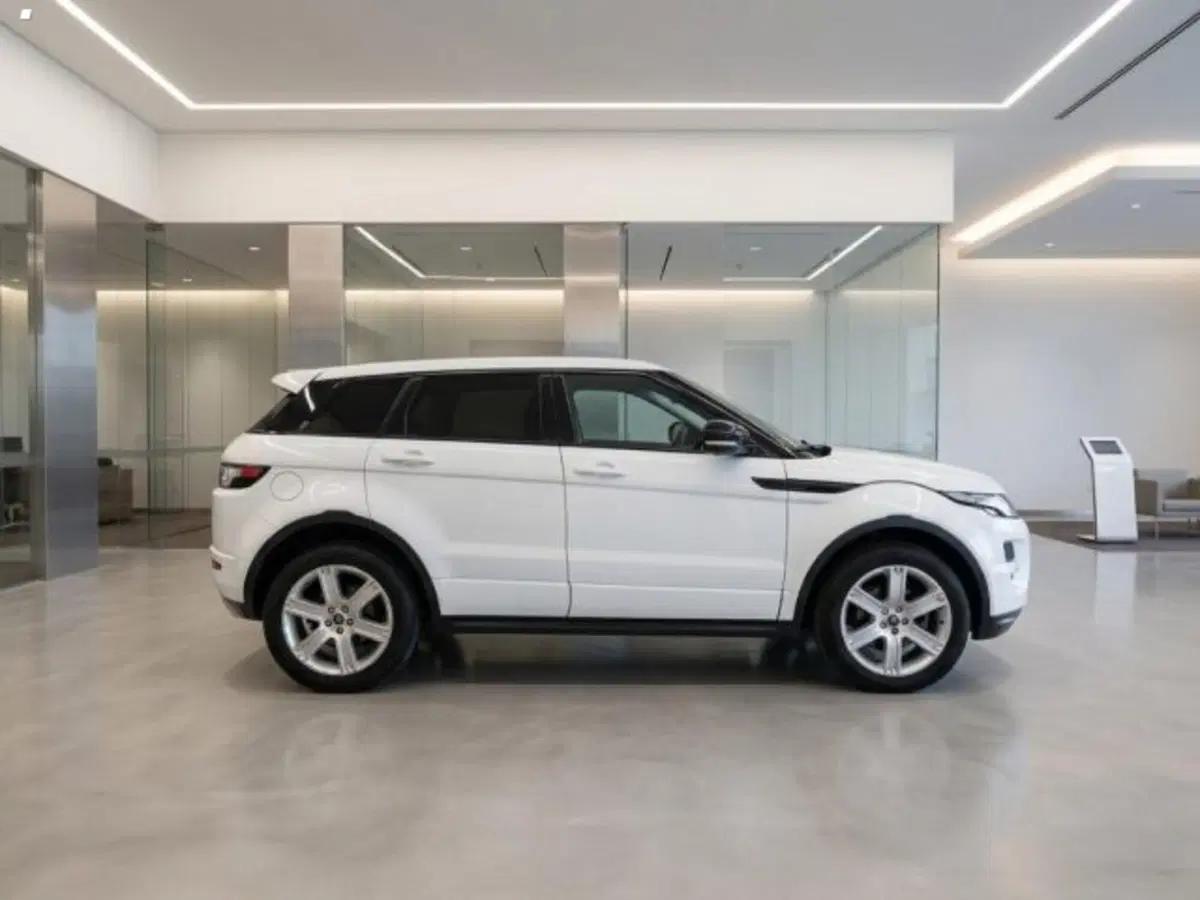 Land Rover Range Rover Evoque usata a Lucca (5)