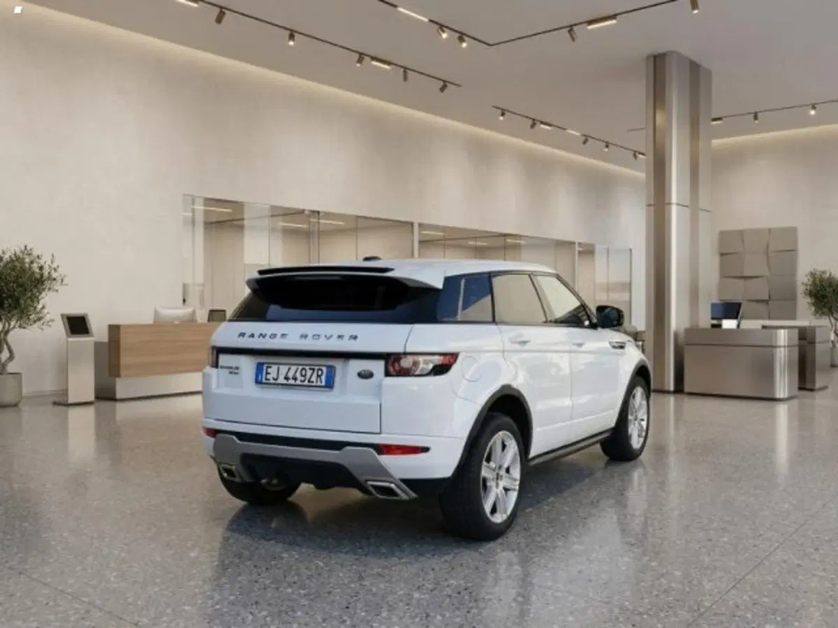 Land Rover Range Rover Evoque usata a Lucca (6)