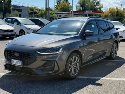 Ford Focus Station Wagon 1.0 EcoBoost Hybrid 125 CV SW ST-Line del 2023 usata a Massarosa