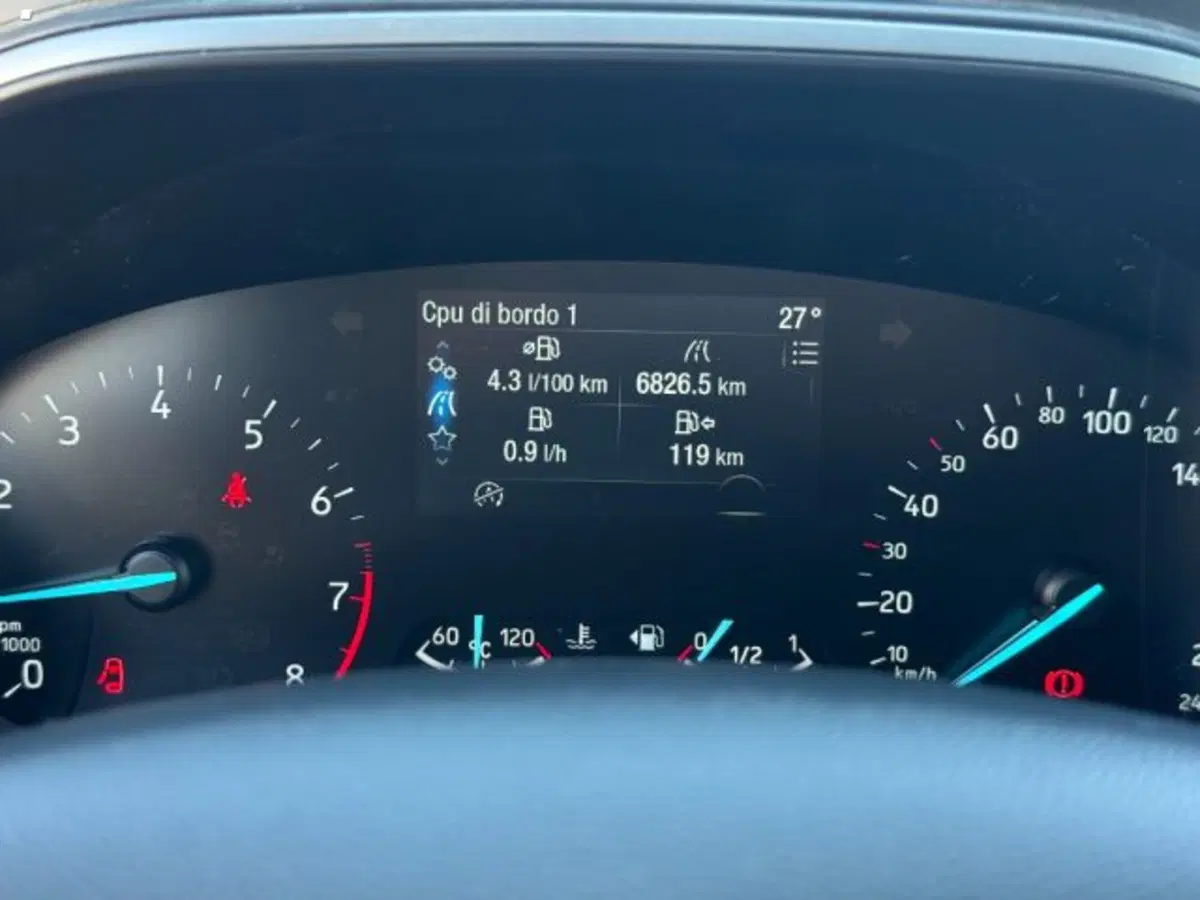 Ford Focus Station Wagon usata a Lucca (16)