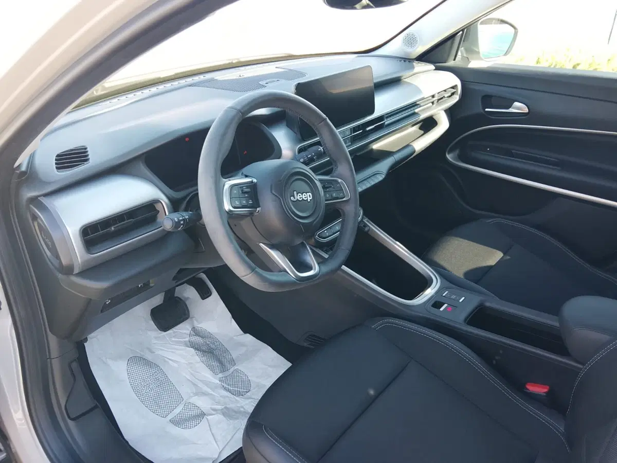 Jeep Avenger usata a Perugia (5)