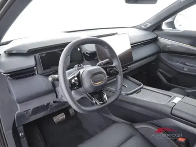 Lynk &amp; Co 08 08 1.5 phev Core auto nuova a Corciano