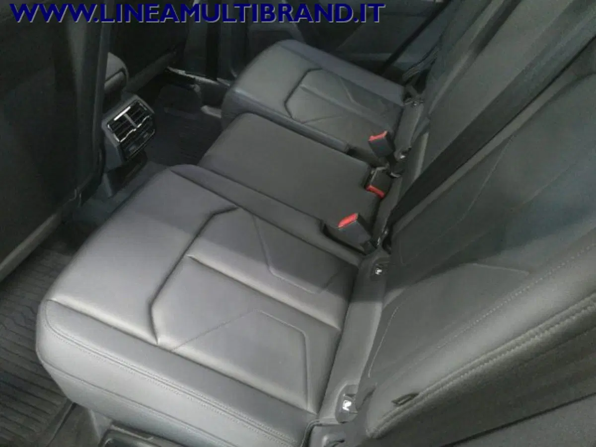 Audi Q3 Sportback usata a Piacenza (8)