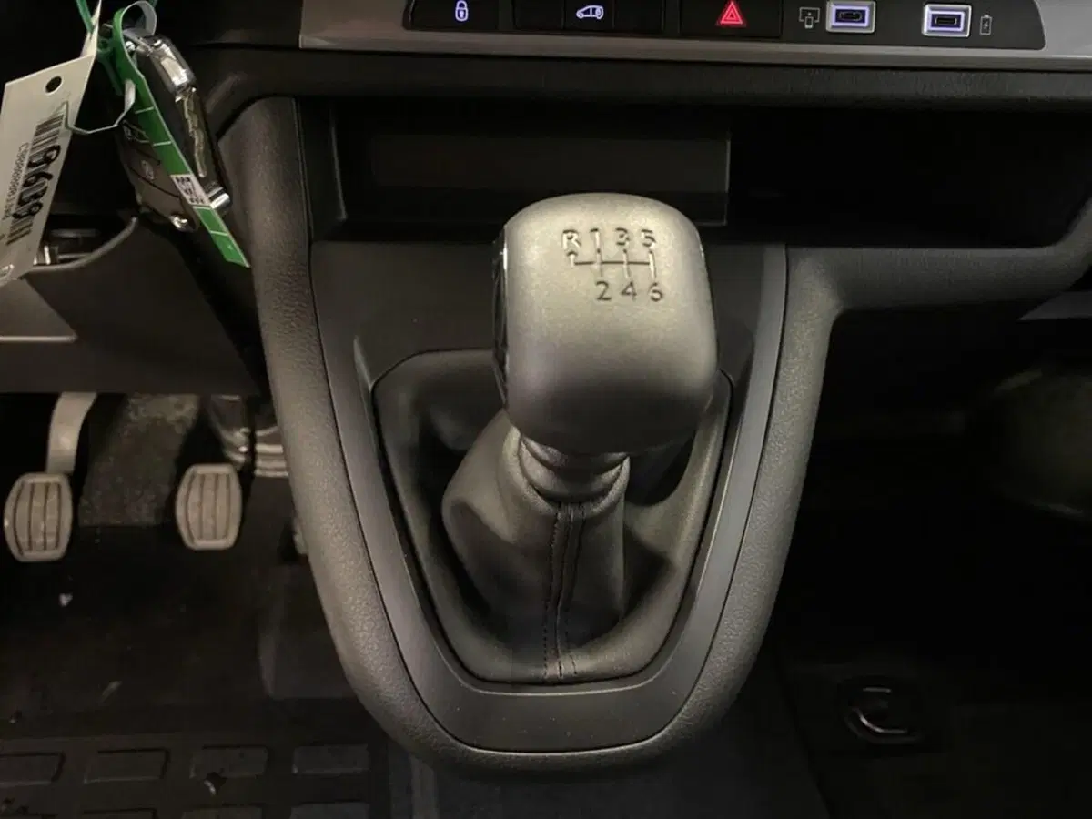 Peugeot Expert Furgone nuova a Torino (12)