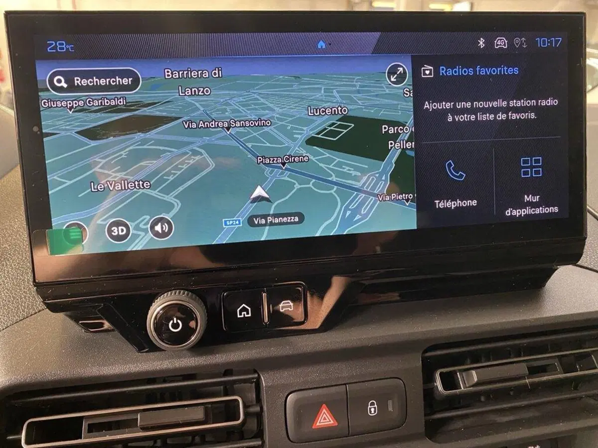 Peugeot Partner Furgone nuova a Torino (10)